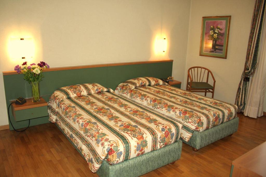 Hotel Gambara Room photo