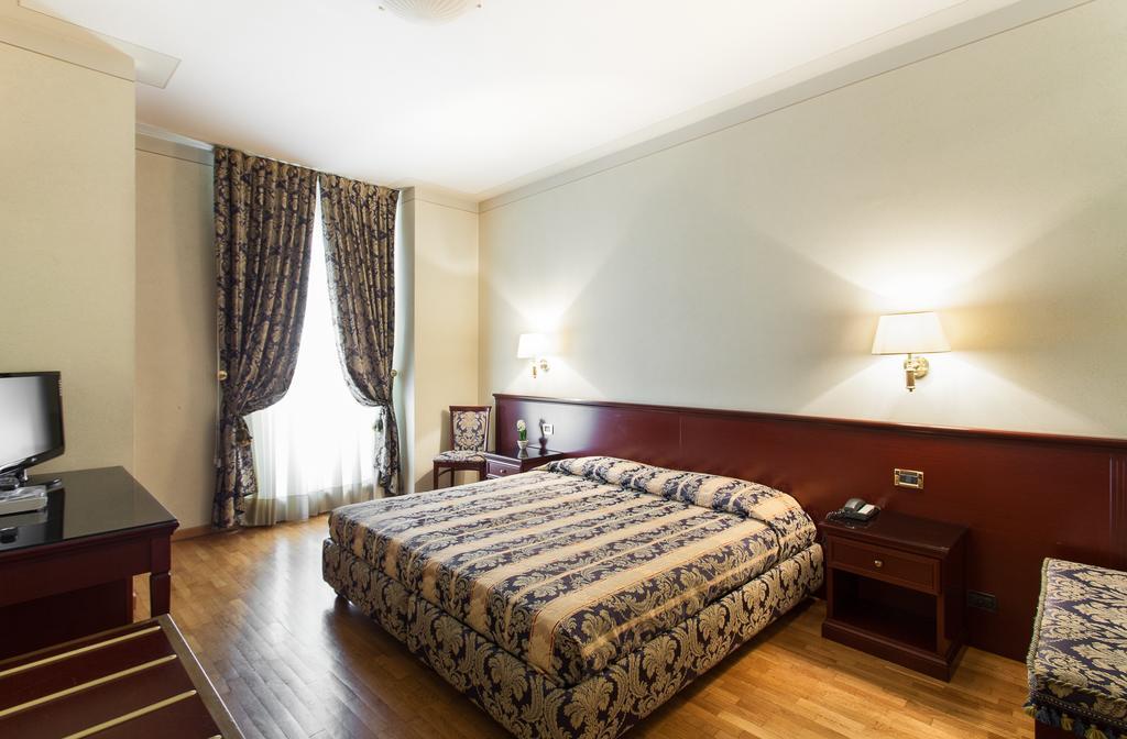 Hotel Gambara Room photo
